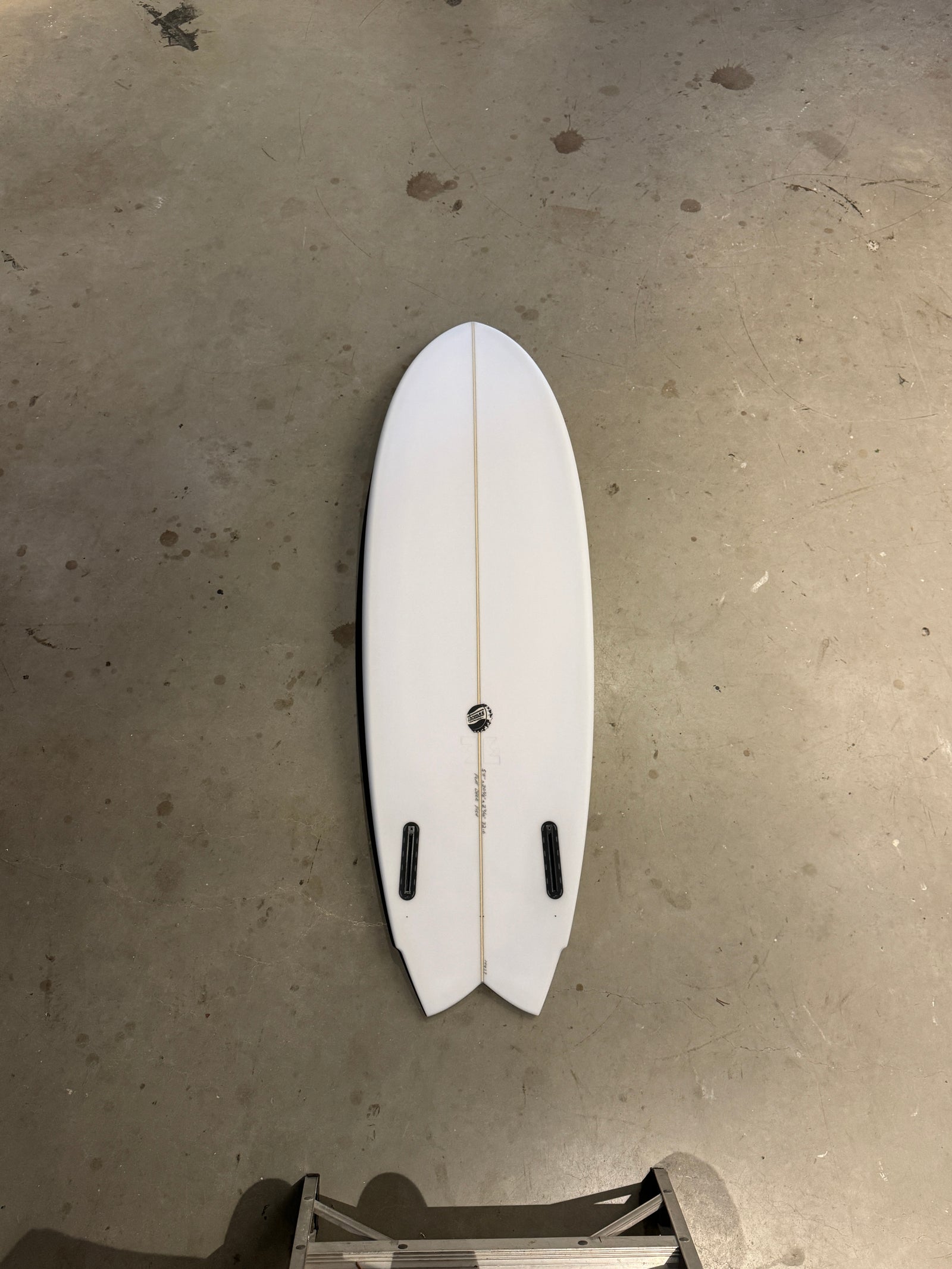 5'8" Flat Deck Fish #10459